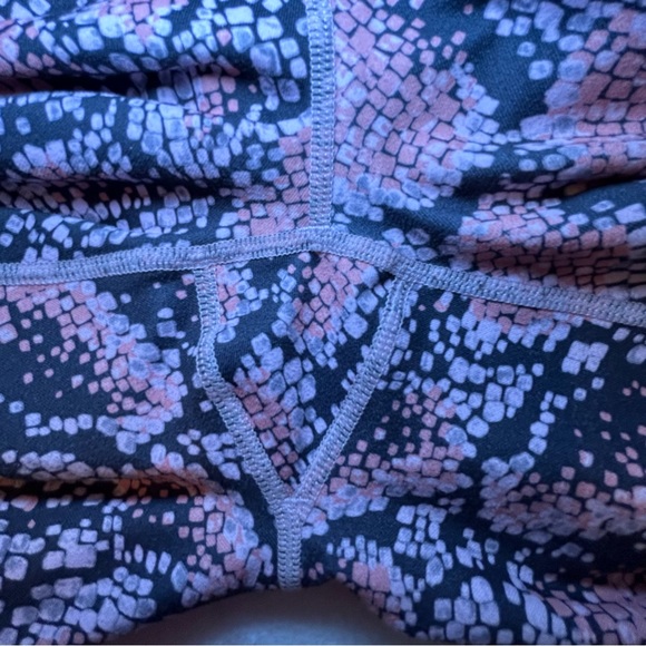 Fabletics Byzantine Posie Define Powerhold High-Waisted Legging Size XL - Picture 8 of 15